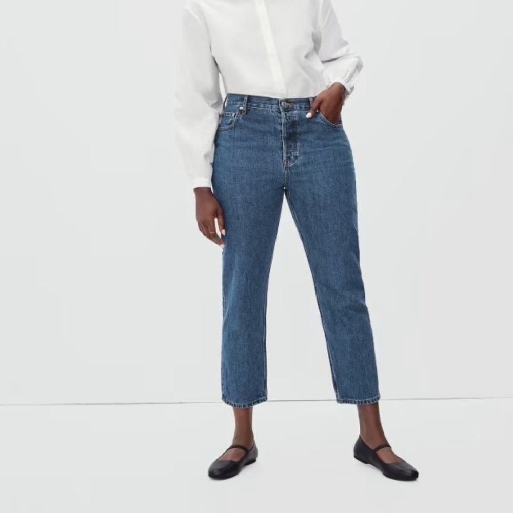 The Curvy ’90s Cheeky Jean 26 CROP